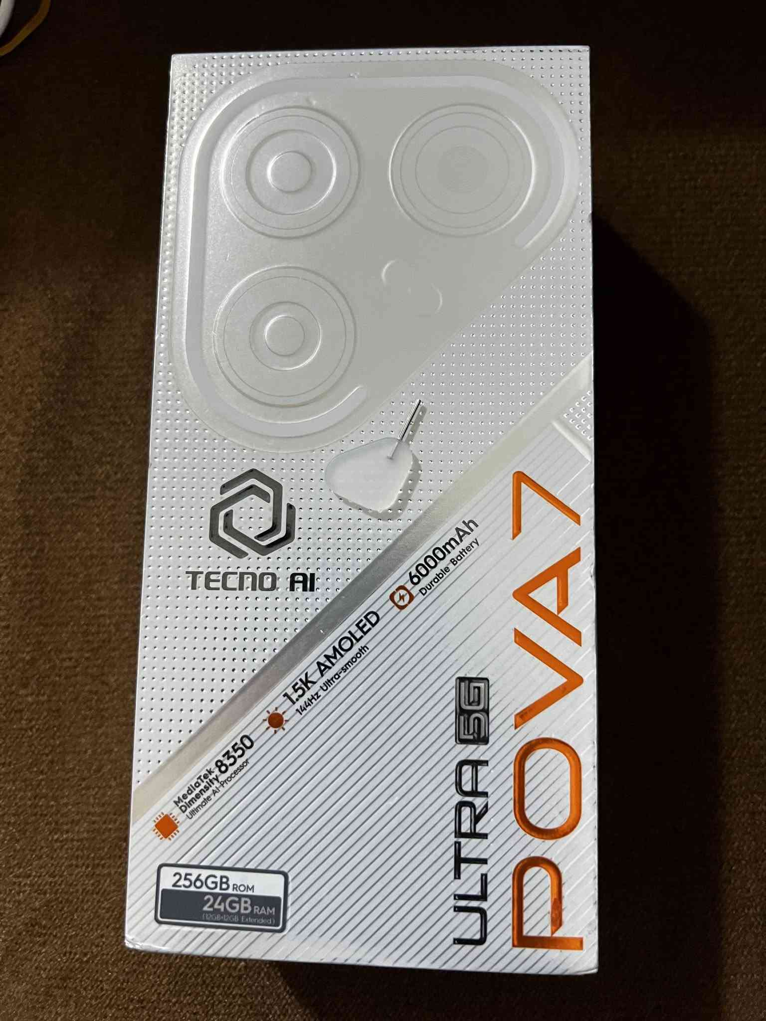 للبيع TECNO AI
POVA 7 ULTRA 5G
كلش نظيف مثل ما موضح بالصور أي طخه أو أي شخط مابي و ما مبدل بي شي RAM 12+12 الذاكرة 256 البطارية 6000
كلش قوي بالگيمنگ ببجي و غيرها و ينطيك فريمات حقيقيه و ما يحمه باقي المواصفات بالصور 
سعر 425 ألف و بي مجال
***********
