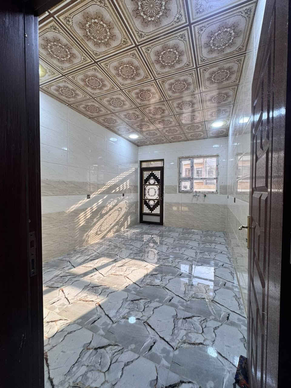 تكريت القادسية • ٥٠٠م • ٤ غرف