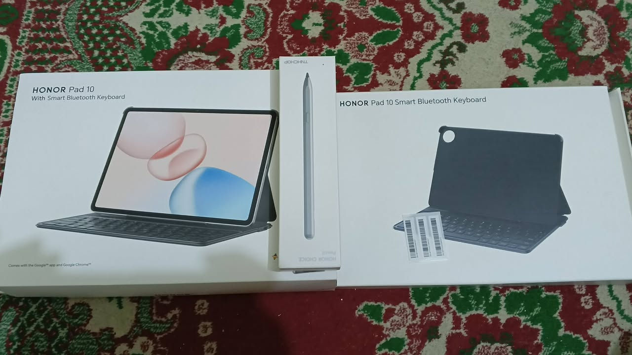 ‏🔥 HONOR Pad 10… للبيع كسر چيس استخدام ساعة وحده فقط
مع حافظه + كيبورد + قلم هدية

✨ أبرز المواصفات:
‏⚡ Snapdragon 7 Gen 3 لأداء سريع وسلس
🖥️ شاشة 12 إنش بدقة 2.5K وتردد 120Hz
💾 ذاكرة 8GB RAM + 256GB تخزين
🔋 بطارية 10,100mAh مع شحن سريع 35W
📸 كاميرا أمامية وخلفية بدقة 8MP

السعر ٥٠٠ وبي مجال المكان سوق الشيوخ
واتساب ***********
