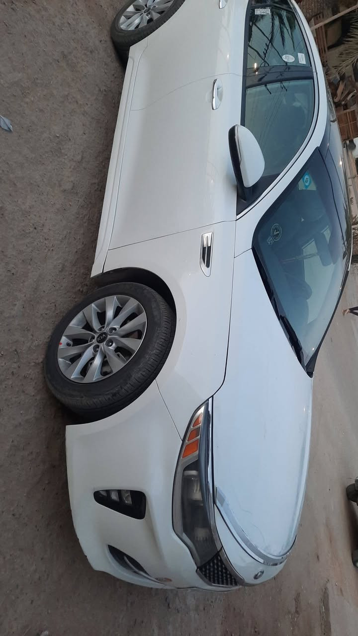السلام عليكم للبيع  اوبتيما S 2018 
وارد امريكي GDI 2400 رقم بغداد باسمي تحويل نفس اليوم اذا تريد سنويه 2030 حادثه جاملغ ايسر سرقه فقط يعني السياره كلين بدون حادث سونار موجود سياره نضيفه 
السعر. 145$   وبيها مجال بسيط حك الجية
العنوان بابل
للاستفسار الاتصال:***********
