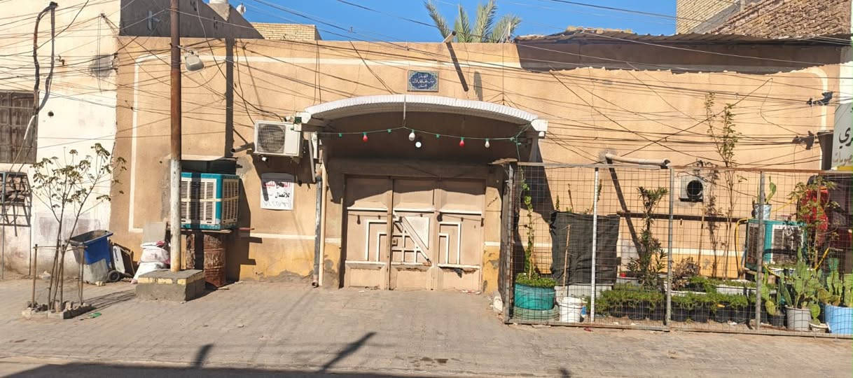 السلام عليكم ورحمة الله.
بيت للبيع مساحة ١٩٠ م.  الواجهة ١١.٦٠م والنزال ١٦.٣ م مكان تجاري الجديدة الثالثة قرب سوق حنون بعد شارع عن السوق يباع بسعر عرصة يصلح ان يكون مجمع تجاري او يقسم بيتين . سعر المتر ١.٦٠٠.٠٠٠ مليون وستمية مع المجال .

 للاستفسار الاتصال

 ***********    متوفر واتساب. 

***********
