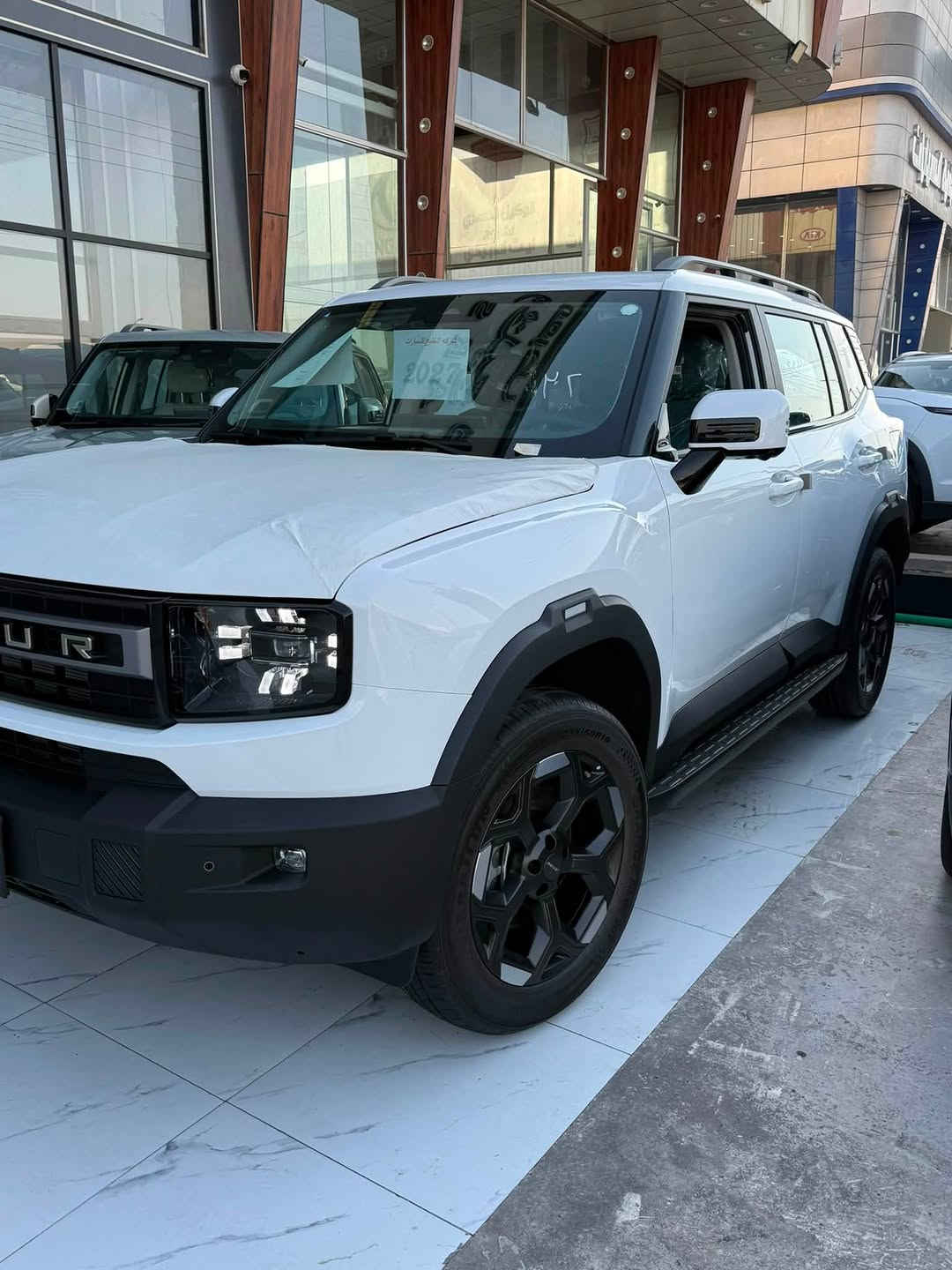 🔥 جيتور T1 | موديل 2027 🔥
🚙 بنزين – فول مواصفات

✨ عرض خاص وحصري ✨
▪️ فتحة سقف بانوراما 🌟
▪️ داخلية أخضر فخمة 💚
▪️ كشنات جلد
▪️ كراسي كهربائية مع تبريد ❄️
▪️ شاشة كبيرة وأنظمة تكنولوجية متطورة
▪️ تصميم عصري وهيبة SUV 🔥

📍 متوفرة حالياً في شركة الخليج لتجارة السيارات
🏢 معارض البصرة – القبلة

💥 العرض لفترة محدودة… لا تفوّت الفرصة!

*مواصفات T1 تختلف حسب الفئة والسوق؛ المواصفات الرسمية📞***********
