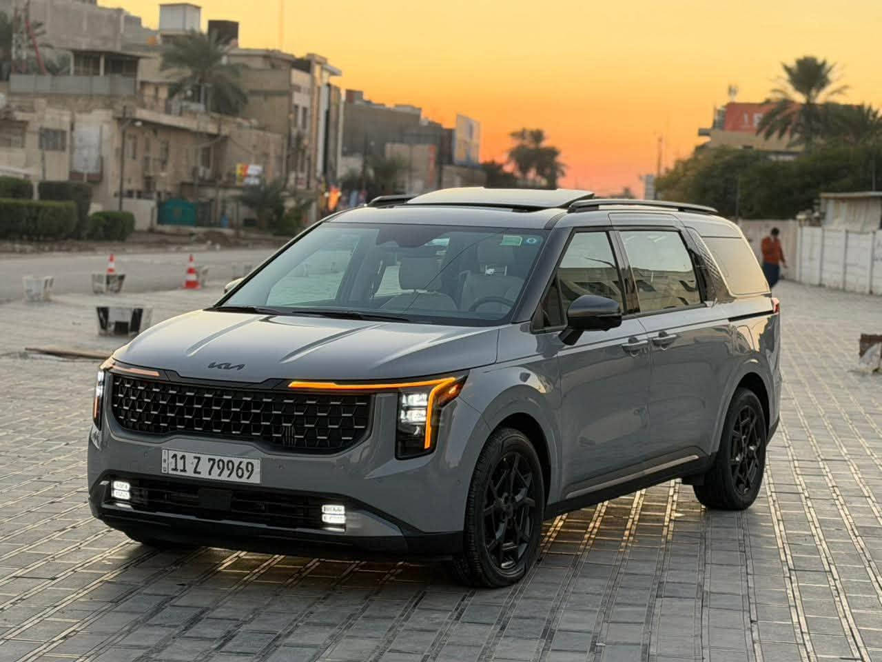 ياالله

السلام عليكم 

كيا كرنفال هايبرد 2025 SX  بلاك ادشن برستيج وارد امريكي 

Kia Carnival Mpv Sx Prestige 2025 1.6 Hybrid

                  Hybrid حجم المكينه : 1.6 تيربو + هايبرد 

        المسافه المقطوعه : 20 الاف كم

      الضرر : باب سلايت مبدل نفس لون 
                             وجاملغ صبغ الخلفي   

                 حالة الايرباك : سليم  بدون ايرباك  

#مواصفاتها 

1.شاشه

2.كامرات 360

3.بصمه

1. بنوراما فتحتين

5.ويل كب اسود

1. تشغيل عن بعد

7.حساسات خلفي امامي

8.بيبان كهرباء

9.لايتات لد

10.لايتات زنون

11.بكلايتات لد

12.اشاير بالمري

13.رادارات 360

14.كشنات جلد 

15.ثلاث قطع تبريد

16.هيترات بالكشنات حار بارد امامي خلفي

17.هندبريك بصمه

18.شحن وايرليس

19.هيتر بالاستيرن

20.كشافات 

21.مري شفط

22.كشنات كهرباء امامي خلفي

23.كشن السايق ميمري

24.تحديد مسار

25.نظام ايكو سبورت عادي

26.كامرات محيطية داخل السياره

1. كشنات خلفيه 

فول موصفات 1/1 جاهزه مرقم بغداد 

  

تفاصيل اكثر هذا رقمي *********** تحياتي 

مكاني السياره النجف الاشرف

نص مكتوب في الصور:
- 000-4289666 - 08/05/2025 - IAA Inc.
- 000-42896696 - 08/05/2025 - IAA Inc.