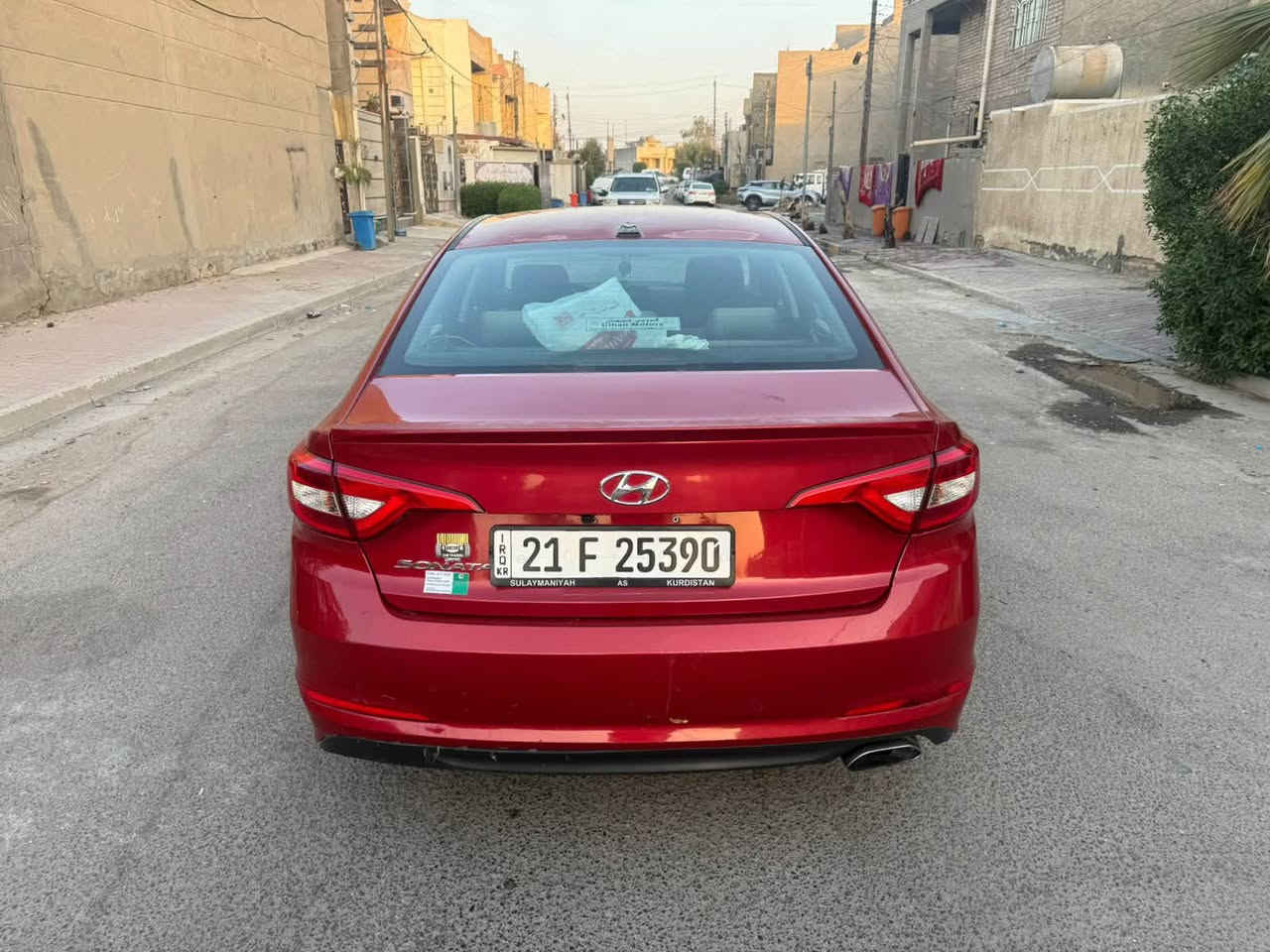 جديده جدا
سوناتا 2017 وارد امريكي بدون حادث كلين تايتل 
لو احمر مميز 
بدون اي صبغ وفتح وكفاله حتى الدعاميات
 محرك ٢٤٠٠
تبريد ثلج 
فول تحكمات ستيرن 
شاشه  كامره 
كشنات كهرباء 
 نص فول سيارة كلش جديدة
 احله من الصور جاهزه مابيها اي شي مكفوله من الضربه والصبغ والتبديل
 سنوية بأسمي شرط التحويل
ماشيه91 الف ميل
 مكاني بغداد 

 
اتصال فقط ***********
