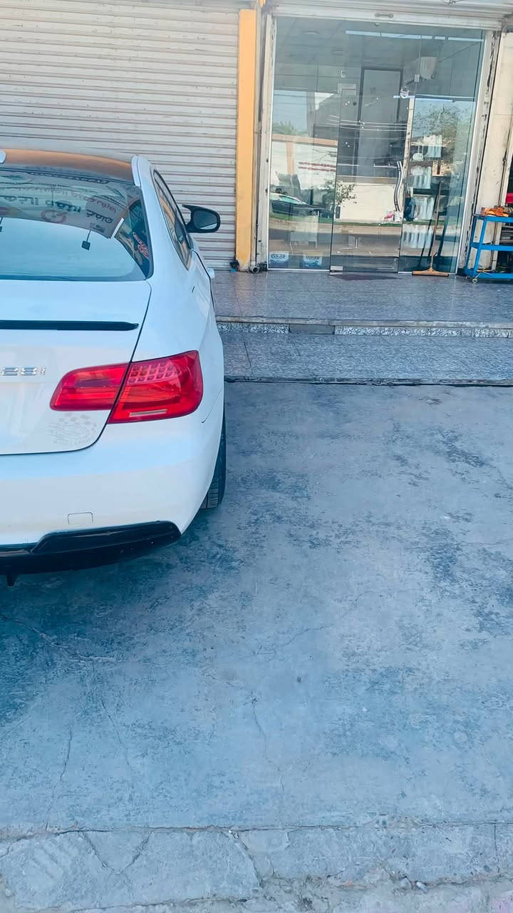 BMW E92 n52 b30
السياره وارد امريكي 2011 كوبي حادثهه تقرير امطار
محرك وكير جدد وتبريد ثلج
نواقص السياره جامه اماميه ودعاميه اماميه وحدادة صدر فقط
السعر 103
رقم بصرة تحويل مباشر 
مكانهه بغداد حي الخضراء
*********** فقط بي واتساب
