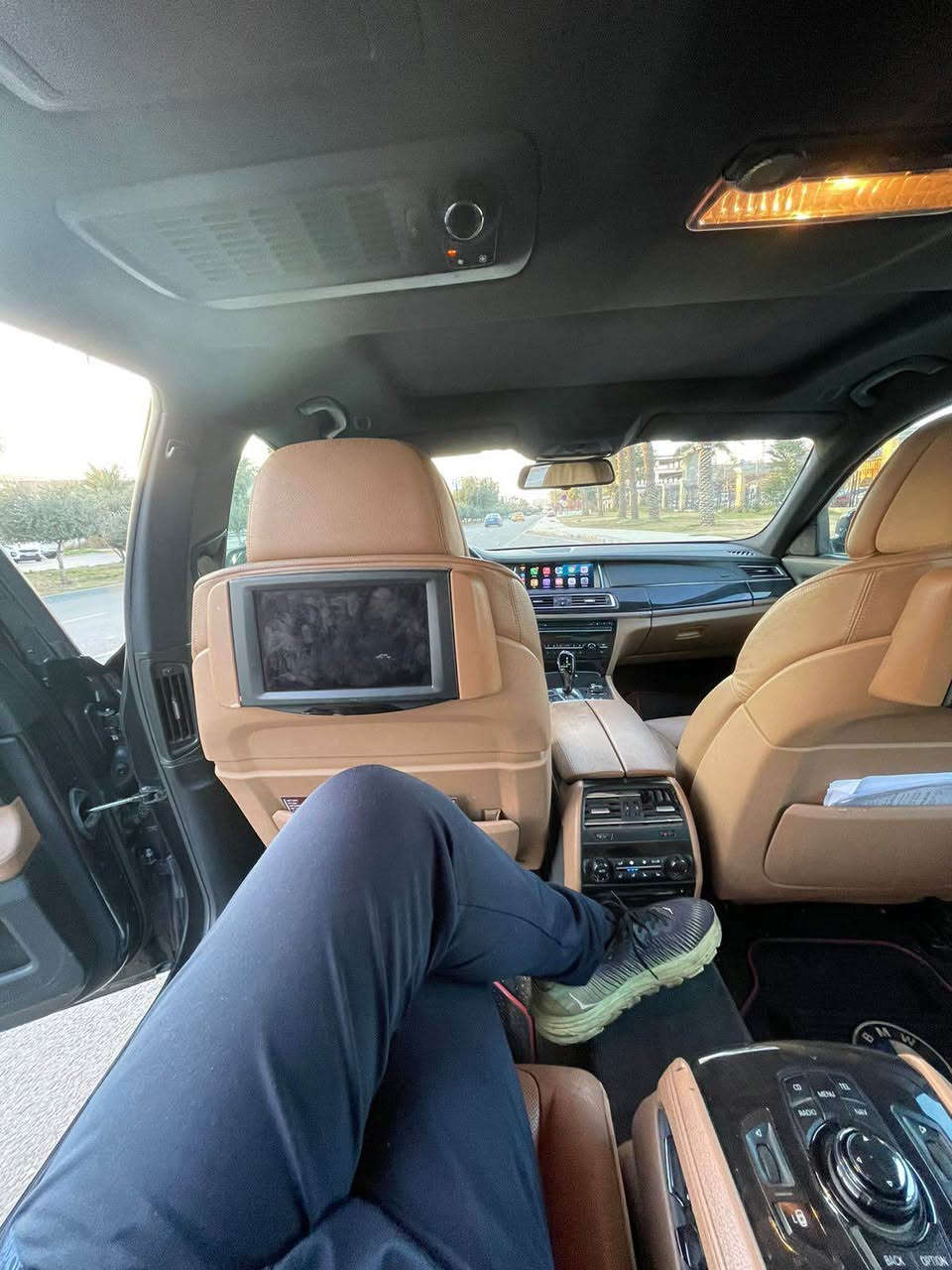 🚘 للبيع BMW 750Li موديل 2009 🔥

فقط بيع بدون مراوس

750Li Long – فل أوبشن

🔸 محرك V8 Twin Turbo

🔸 داخلية جلد بيج فخمة

🔸 مقاعد كهربائية + ذاكرة

🔸 شاشة iDrive + Apple CarPlay

🔸 فتحة سقف

🔸 ستائر خلفية كهربائية

🔸 كاميرا خلفية + حساسات ركن

🔸 Angel Eyes

🔸 تحكم بالمقود

🔸 تكييف أوتوماتيك

🔸 نظام صوت BMW

🔸 قير أوتوماتيك

🔸 دبل إكزوز

🔸 إضاءة داخلية

🔸 مواصفات 750Li كاملة وفخمة

السيارة بيها صبغ اربع قطع اثر جراد

السيارة ماشية 196 كيلو

السيارة اربع فصوص فول الاخير  داتاشو بيها رادار وكلشي شنو بالك موجود بيها 

💰 السعر: 160 ورقة

📍 الموقع: الكاظمية

📞 ***********

الفحص مفتوح للمشتري، والبيع للجادين فقط. بغداد, العراق
