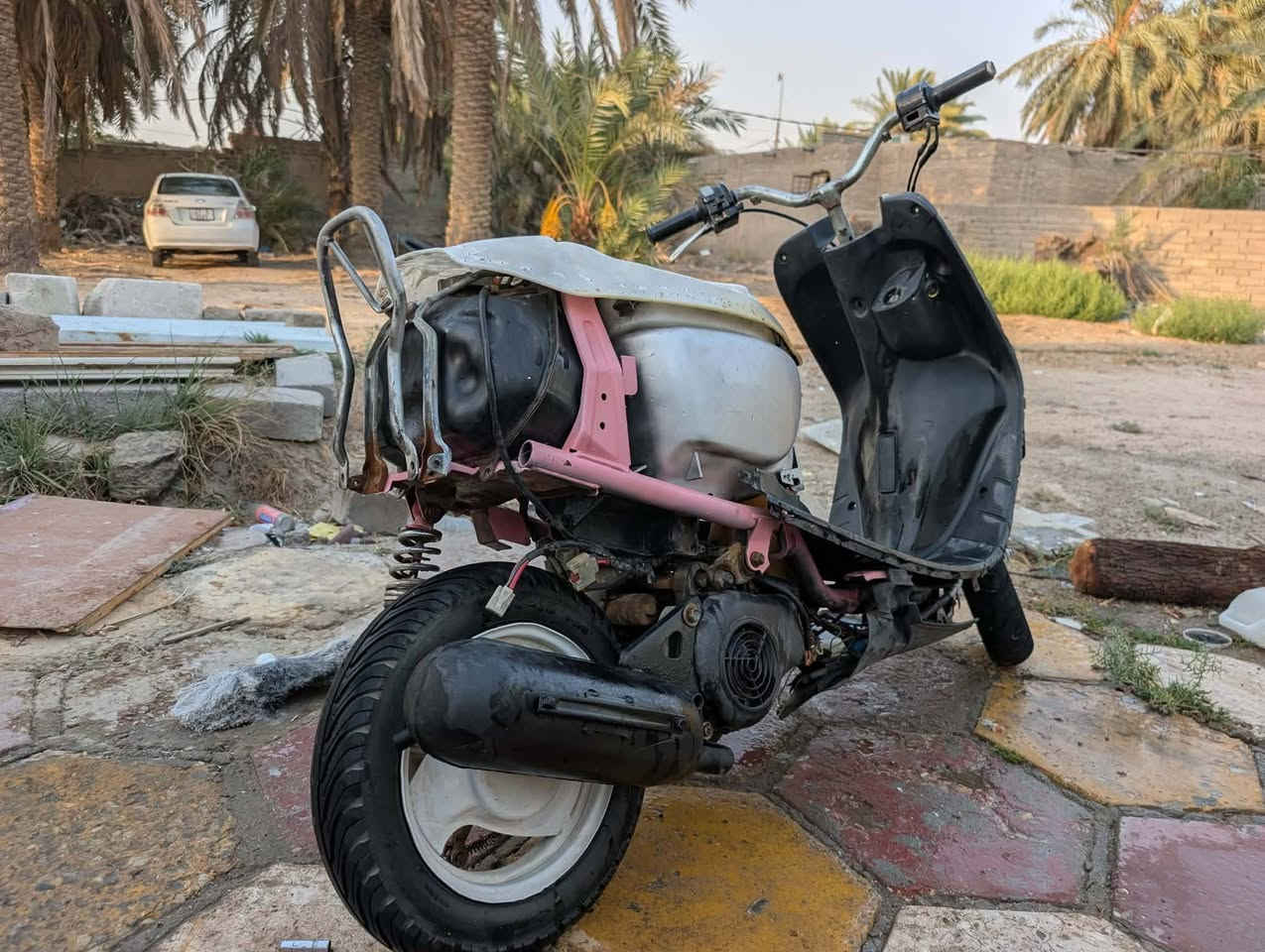 دراجه ستين السعر 75 مكانه يم البوابه الجديده ***********
