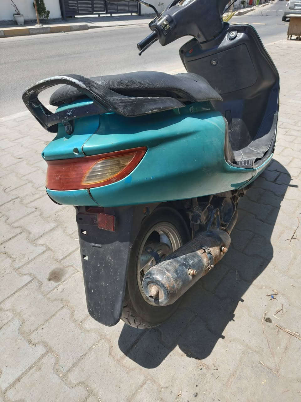 دراجه فراشه ١٤٠
مكينه توهي مجفته ناعمه كلش
سلف كهربايت كلها تشتغل 
نقص باتري او كعكه
دراجه دبلات امامي او خلفي خير من الله
عنواني بابل حله 
سعر ٢٥٠او بيها مجال حك الجيه
رقمي ‏‪***********‬‏بي واتساب
