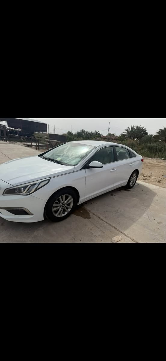 السلام عليكم 
سوناتا 2016  امريكي حادثه جاملغ خلفي فقط وقبق الجنة مبدل بالعراق محرك 2400 رقم كربلاء سنوية لل28 موصفاتة عادي كامرة دوراه حساس خلفي لد زنون السياره جاهزه من كلشي وخير من الله السعر ١١٨ وبيه مجال مكانه بابل المسيب 
رقم ***********
