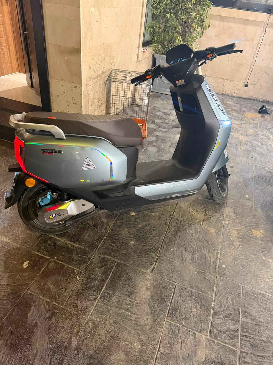 دراجه شحت تايلج بطاريات 5  وتجي تايرات جبليه دبلات رياضيه سرعه 75 وتجي وياها مرايات وتجه وبيه نضام البارك كير وتجي دبل اشاره يمنه ويسره وتجي 3 نمر وبيه صندوق جبير مستخدمه 20 يوم لل استفسار الاتصال على هذا الرقم ***********
