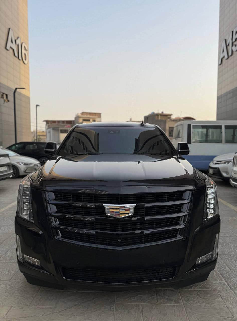 كاديلاك إسكاليد

موديل 2016
وارد امريكي صور الحادث بلمنشور

السعر بلاش 248 ورقة وبيها مجال بسيط

٣ قطع صبغ جاملغ وبنيد وباب

السيارة جديدة جداً، أجمل من الصور.

الگير والمحرك شرط

ماشية:100

المواصفات:
خمس كاميرات.
فتحة سقف.
ثلاجة.
رادار أمامي.
رادار جانبي.
رادار خلفي.
شاحن لاسلكي.
باب خلفي كهربائي.
كراسي مع تدفئة وتبريد.
نظام تحديد المسار.
أضواء زينون.
مصابيح ضباب.
شاشة DVD.
دواسات كهربائية.
شاشة معلومات.

رقم بغداد الجديد. باسمي شخصيآ

مكان السيارة بغداد حي الحسين قرب شارع المطار

للاستفسار
***********
