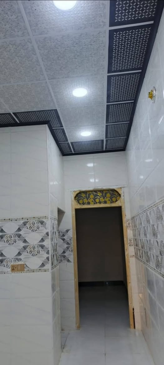 للبيع بيت 100 متر جديد غير مسكون النجف مجمع بيتي الثاني بلوك 71 سند حر طابو صرف بأسمي البيت مداور مباشر  بناء درجة أولى كونكريت صب طابوق جمهوري يتكون من استقبال مفتوح على صالة ومطبخ وصحيات داخلية وخارجية وغرفة ومكشوفة ..  السعر 62 مليون
***********
***********
للبيع بيت 100 متر جديد غير مسكون النجف مجمع بيتي الثاني بلوك 71 سند حر طابو صرف بأسمي البيت مداور مباشر  بناء درجة أولى كونكريت صب طابوق جمهوري يتكون من استقبال مفتوح على صالة ومطبخ وصحيات داخلية وخارجية وغرفة ومكشوفة ..  السعر ٦٣ مليون

