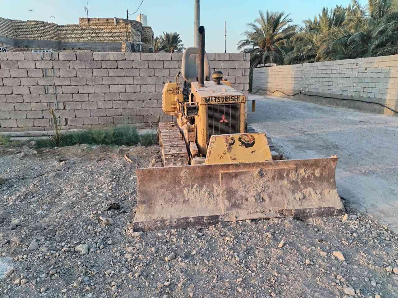 بلدوزر • مسبوشي • متحرك مثل الكريدر