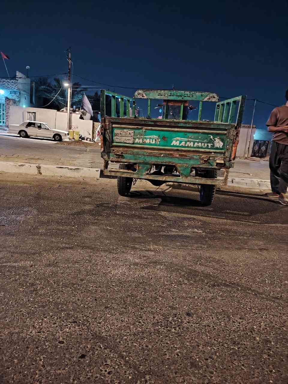 السلام عليكم ستوته للبيع رقم سنويه كفاله ركبه وشاصي ستوته سعرها واحد و 100 والعنوان بصره القبله ***********
