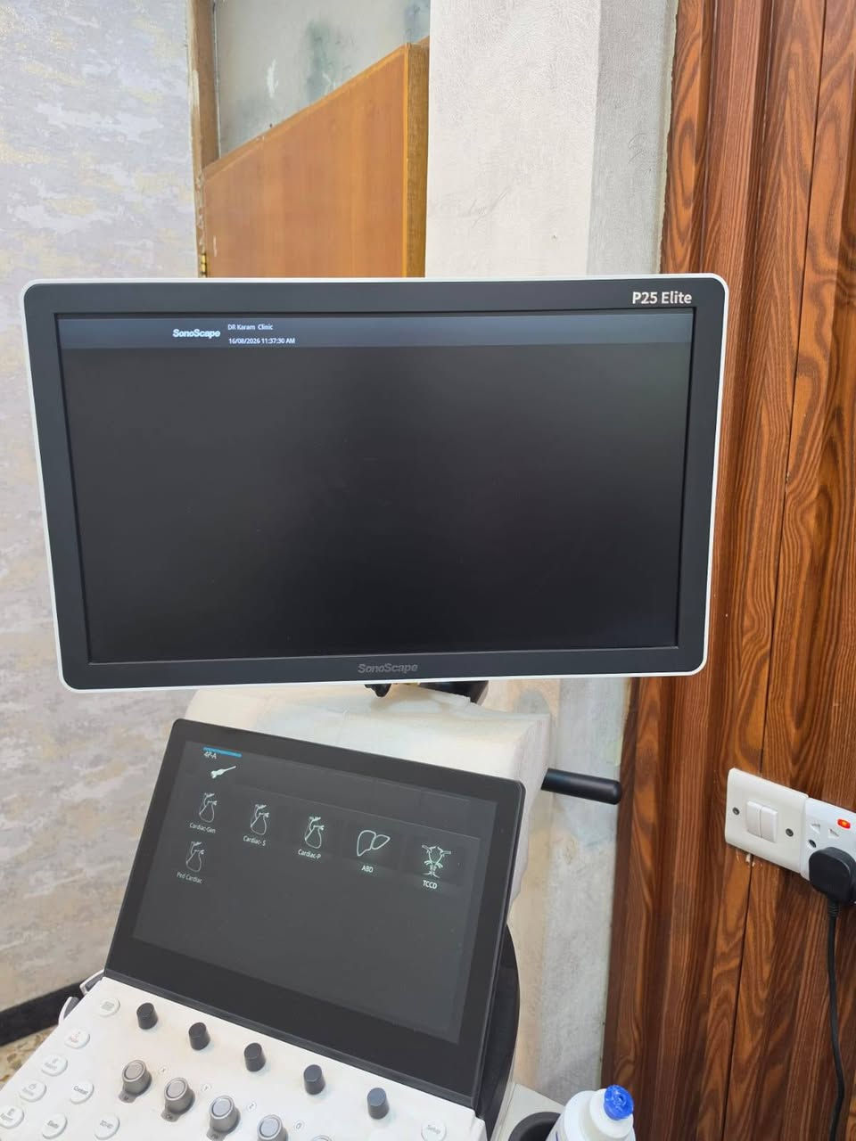 للبيع جهاز إيكو القلب بحالة ممتازة sonascape p 25
وسعر مناسب 
للتواصل ***********
