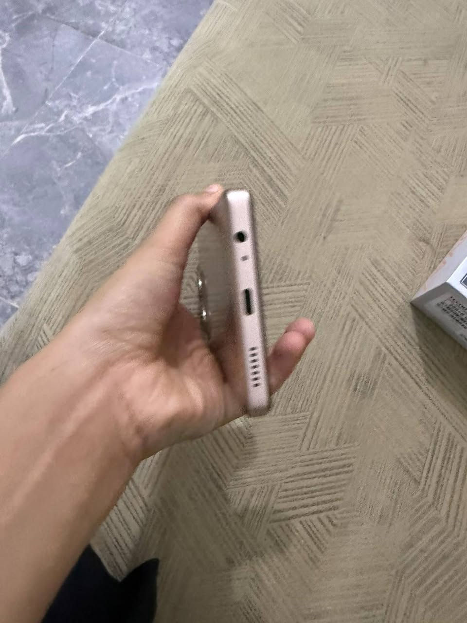 سلام عليكم مبايل تكنو بوفا ٧ فور جي نضيف كلش كلشي ما مبدل بي السعر 275وبي مجال
 او مراوس بايفون الرقم, ***********
