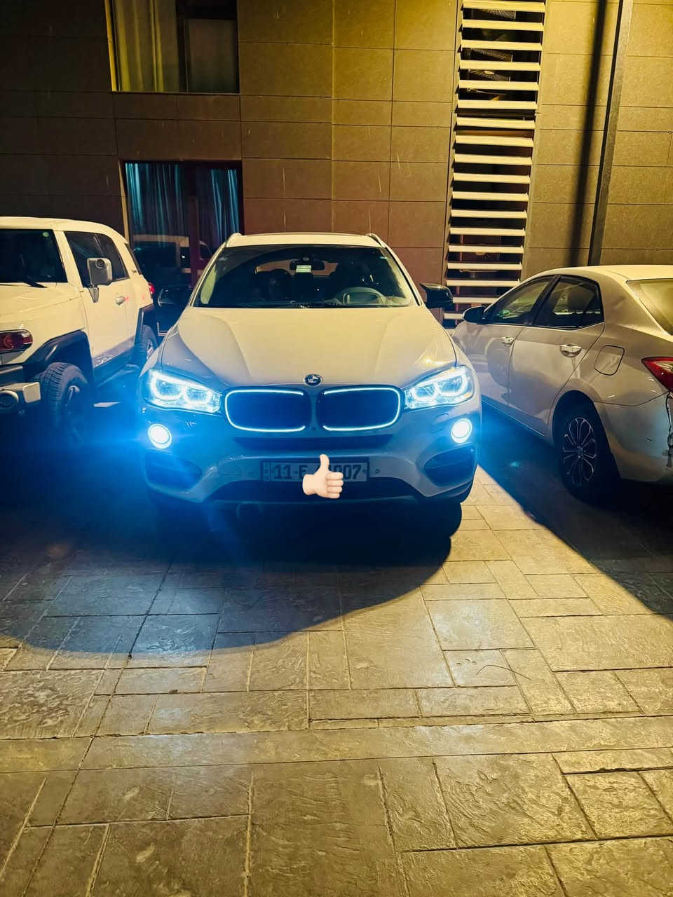 السلام عليكم للبيع.. 

بي ام X6 ٢٠١٦ وكاله العروش مكفوله من صبغ والتبديل بيه فقط بارد بسيط بين الابواب باقي كله مكفول كير محرك بدي باسمي رقم بغداد مواصفات السياره فوول ٤ كامرات داخل احمر تحكمات كشن ستيرن كهرباء لايت led صندوك كهرباء ابواب شفط فتحة ٣ شاشات محرك 6 سلندر المرغوب n55 مكفول xdrive35 وبيه اضافات سقف رولز رايز شباك لد كاربون فايبر داخل سيارة ماشيه ٧٨ الف كيلو متر حقيقي صيانه بدون اي مسج وبدون اي نقص سياره جاهزة من كلشي تبريد ممتاز سعر 267$ وقابل للتفاوض البسيط  مكان سياره حي الجامعة *********** للتواصل
