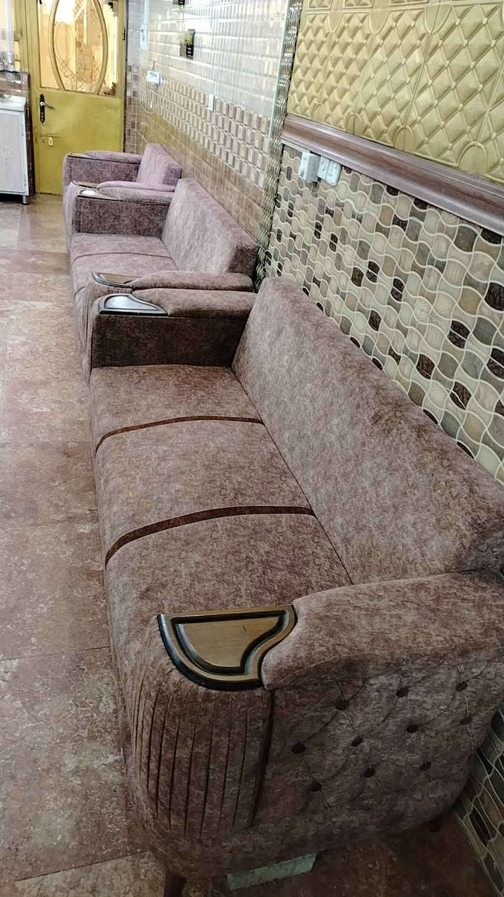 تخم فصال عراقي موديل تركي 8 مقاعد نظيف جدا مابي اي ضرر السعر 275 بي مجال بغداد الحبيبية *********** الشراي يتصل واتساب وبالخدمة بغداد, العراق
