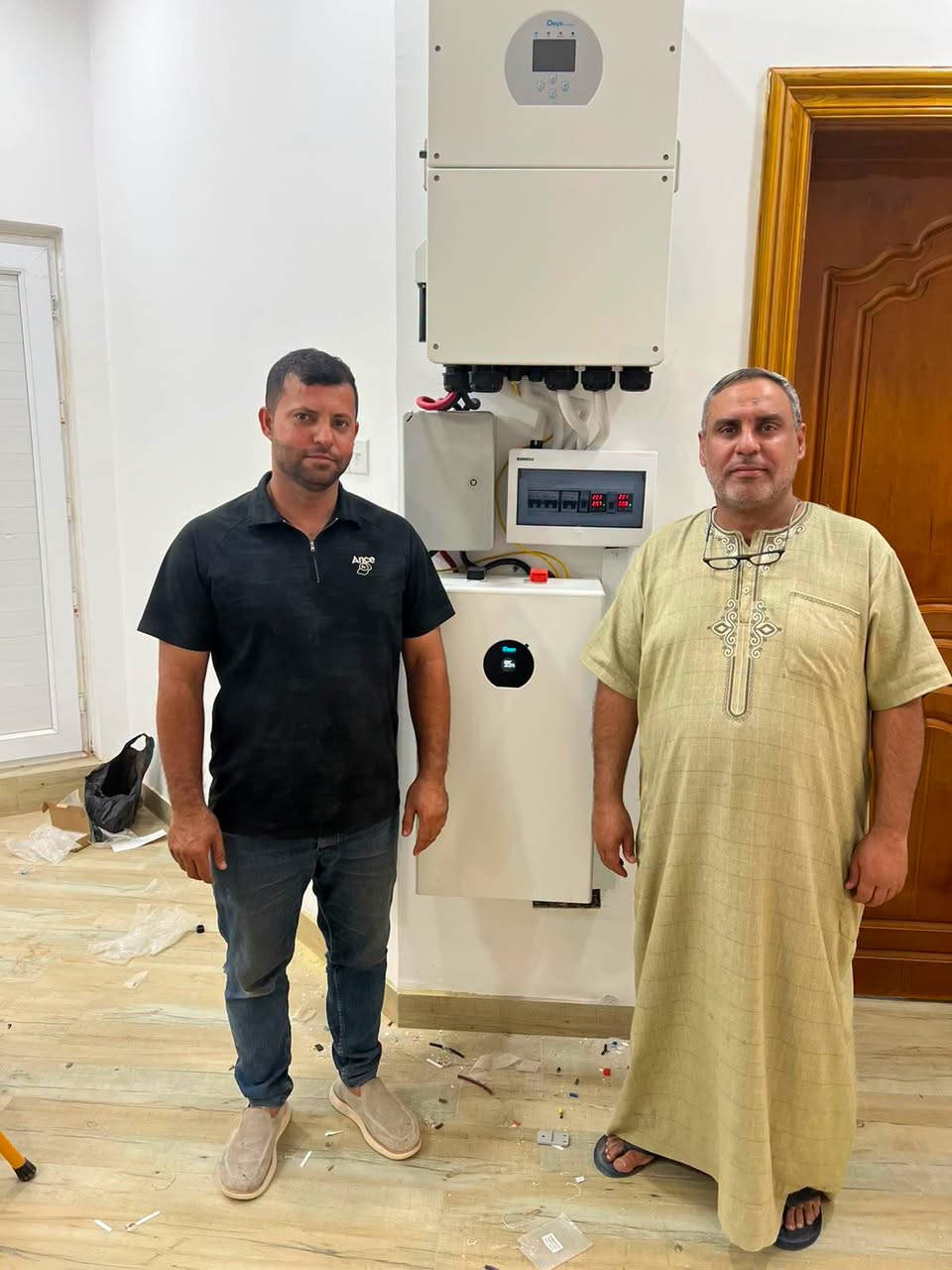 ☀️ تم بحمد الله إنجاز منظومة طاقة شمسية جديدة ⚡
📍 ذي قار / قضاء الشطرة
🏠 منزل الدكتور ماجد جليل راضي
🔋 مكونات المنظومة:
• 18 لوح Jinko Neo Tiger 3
• إنفيرتر Deye 16KW
• عدد 2 بطارية LiFePO4 Deye
• سعة البطاريات الإجمالية 32KWh
• بورد حماية متكامل ⚡
• نظام تبريد منفصل ❄️
• أسلاك خاصة بالطاقة الشمسية، مقاومة للحرارة والأشعة فوق البنفسجية
• هياكل حديد مغلفن مقاومة للعوامل الجوية
💚 مكتب ذوالفقار للطاقة الشمسية
خبرة وجودة وتنفيذ احترافي ⚡☀️
📍 العنوان:
ذي قار / قضاء الرفاعي
شارع سايلو، مقابل مستشفى علي الزهيري
📞 للتواصل والاستفسار:
📱 *********** — واتساب
📱 ***********
