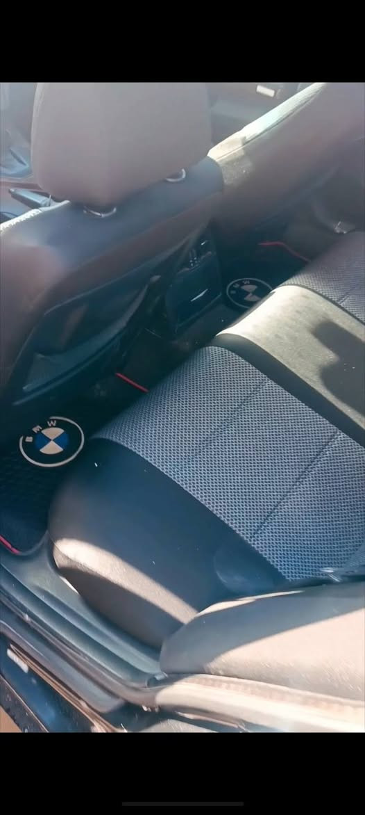 BMW E90 328i
✓ الموديل 2009
✓ حجم المحرك 2800 
✓ المواصفات فووول بصمة وفتحة سقف وتحكمات الخ. 
✓ كير ومحرك مكفولات السيارة ماشية 150 الف كيلو. 
✓ تبريد تدفئة شغال تدفئة كشنات . 
✓ الضرر / الجاملغ الايمن بارد خفيف تقريباً اصبعين فقط . 
✓ الرقم بغداد 30095
✓ السيارة بأسمي سنويتها لغاية 2030
✓ هزة جديدة رقم انكليزي
✓ تحويل ثاني يوم . 
✓ مكان السيارة واسط ، الصويرة
✓ السعر ٨٥ ورقة وبيها مجال. 
✓ ***********
