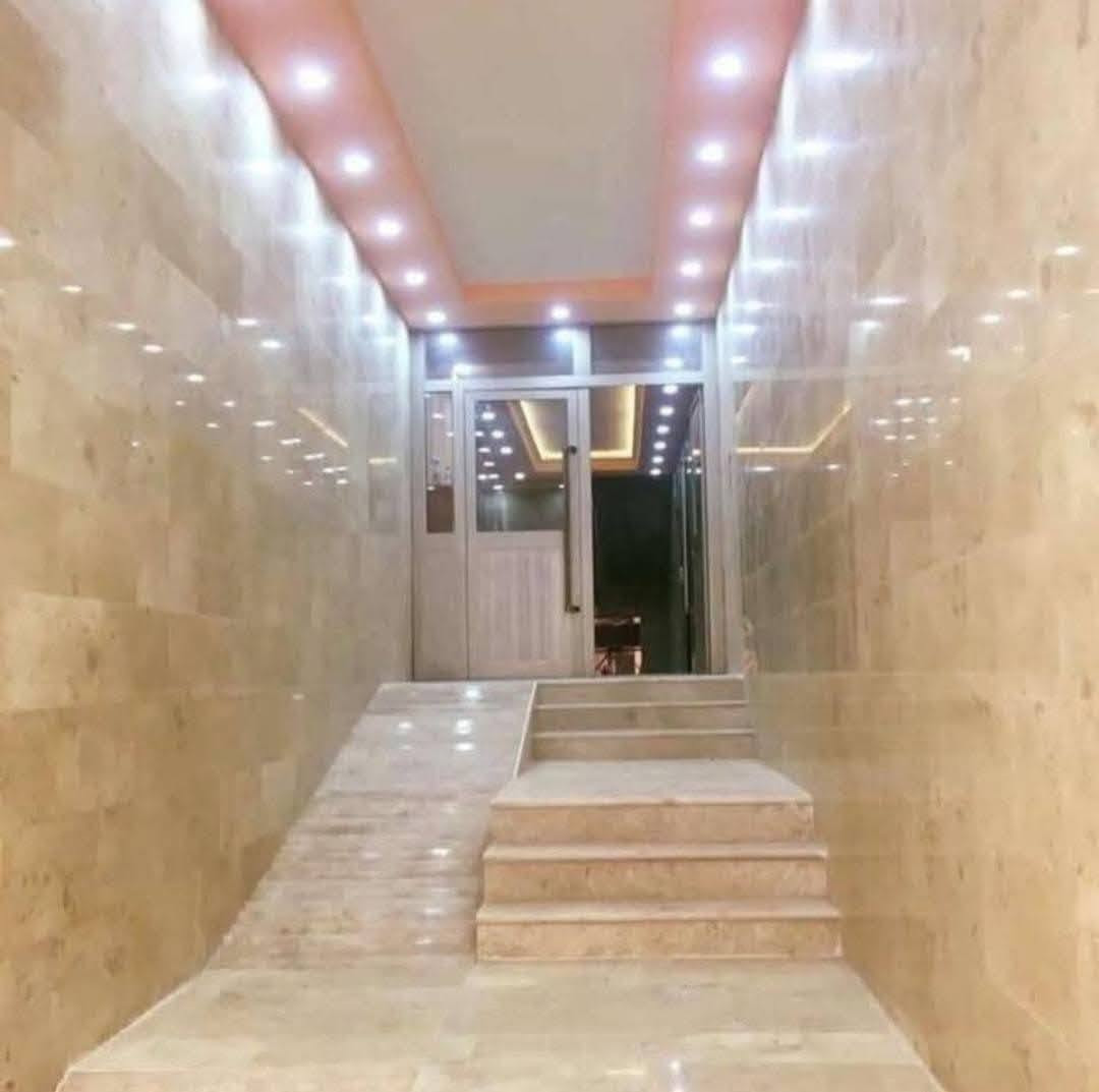 السلام عليكم 🌷
شقة ٨٠ متر للبيع ضمن المبادرة 🏠
🔹 جديدة بالكامل وغير مسكونة
🔹 دافع منها ٤٨ قسط
🔹 غرفتين نوم وصالة ومطبخ وصحيات وبلكونه
🔹 اني المالك تحويل مباشر
🔹العنوان بغداد الجديدة النعيرية مجمع الزهور 

لتفاصيل اكثر وللتواصل اتصل على الرقم : 
***********
