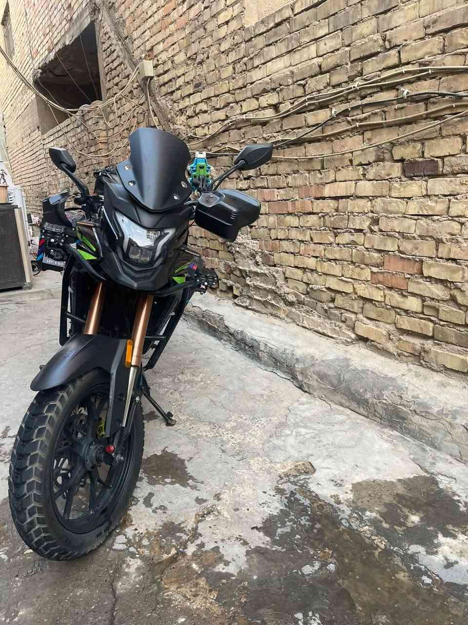 سلام عليكم
دراجة دايوان ادفنجر مكينة 300cc
موديل 2025
رقم اربيل نكليزي
سنوية بسمي تحويل شرط ثاني يوم
مثل مشوفون دراجة نضيفة خير من الله
تجي تفحص
عليهة اضافات بكج صناديك جي اس +كلوبات +ستاند تلفون او حاضنة مال بطل مي
مصارلي فترة قليلة من اخذتهة
مكاني بغداد الدورة حي الميكانيك
موجود على واتساب او مخابرة
***********
سعرهة  3.800   بيهة مجال
