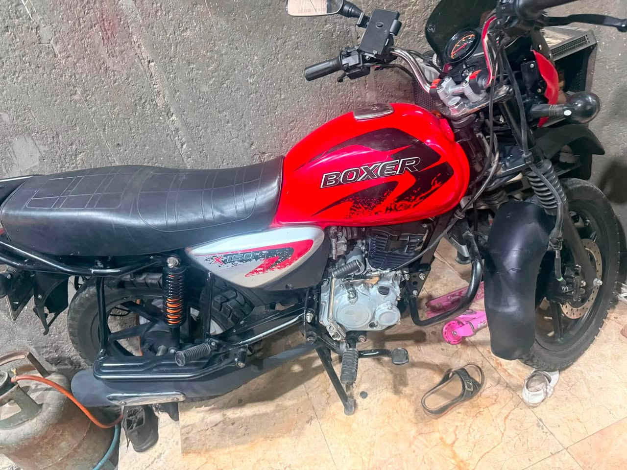 للبيع دراجة باجاج Boxer X150 موديل 2023 🏍
مرقمة أصولي رقم بغداد 
التحويل ثاني يوم 
🔹 فول مواصفات
🔹 دهن مبدل جديد MoTUL 20w-50
🔹 الدراجة نظيفة وجاهزة للاستخدام
🔹 البيع للجادين فقط

💰 السعر: 3,000,000 دينار عراقي
🤝 قابل للتفاوض بالمعقول
🏍️ماشي ٢٧ الف 

📍 الموقع: بغداد – الحرية 
📞 للاتصال: ‭***********

الرجاء عدم بخس السعر، والتفاوض فقط بعد المعاينة
