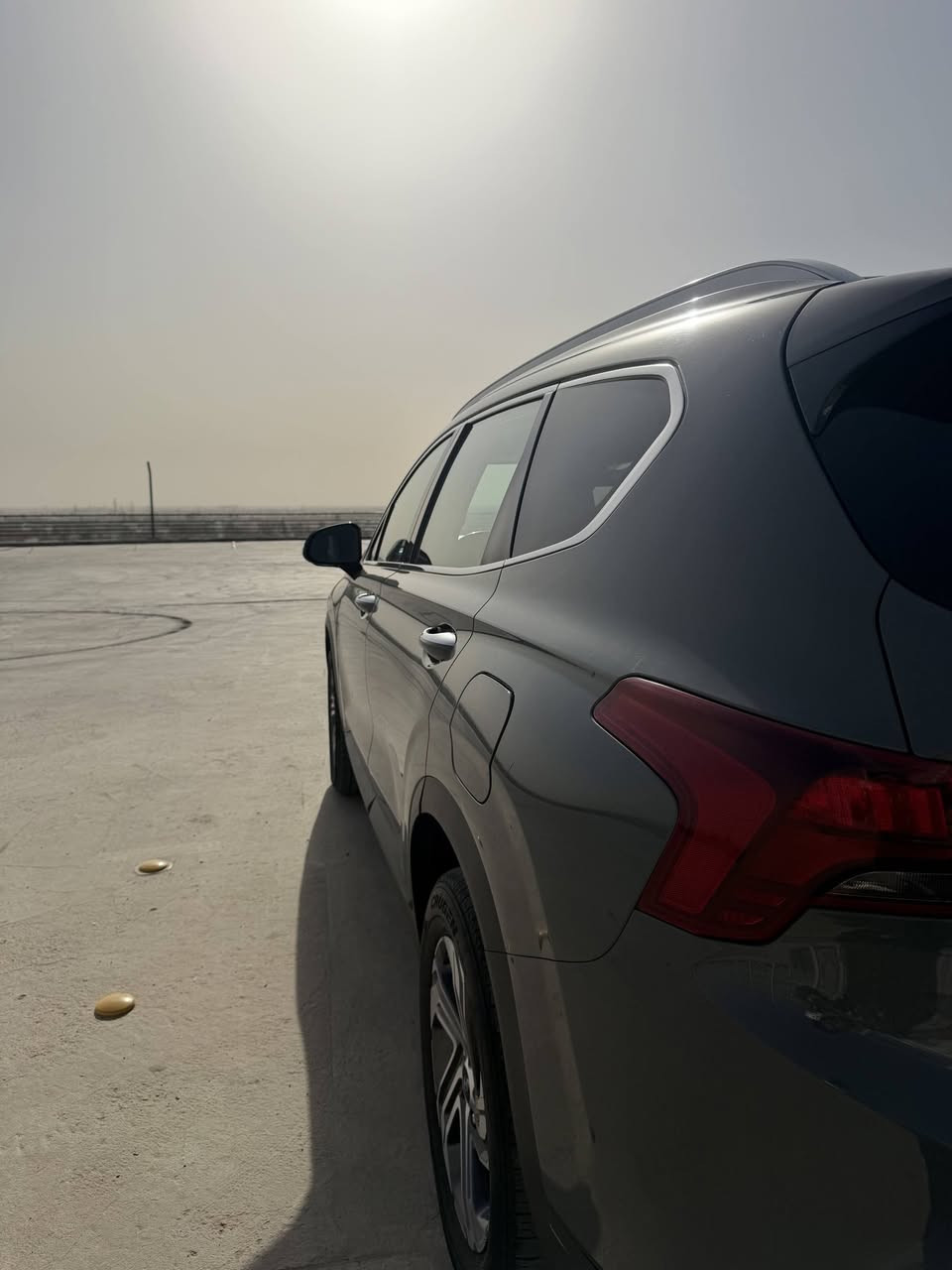 سنتافي 2023 فئة SEL وارد امريكي
لون سمنتي رقم بابل باسمي 
مواصفات :
بصمة
تشغيل عن بعد
اشاير بالمري 
مثبت سرعة
اوتو هولد
اوتو ستوب
مود درايف (comfort & sport & smart) 
نقطة عمياء 
مانع انزلاق
تحديد مسار 
حساس امامي خلفي
رادار 
شاشة ابل كار بلي
تدفئة بالمقاعد الامامية
محرك 2.5L
(حادث بنيد وجاملغ عكس السايق) 
السعر 180 ورقة وبيها مجال
***********
