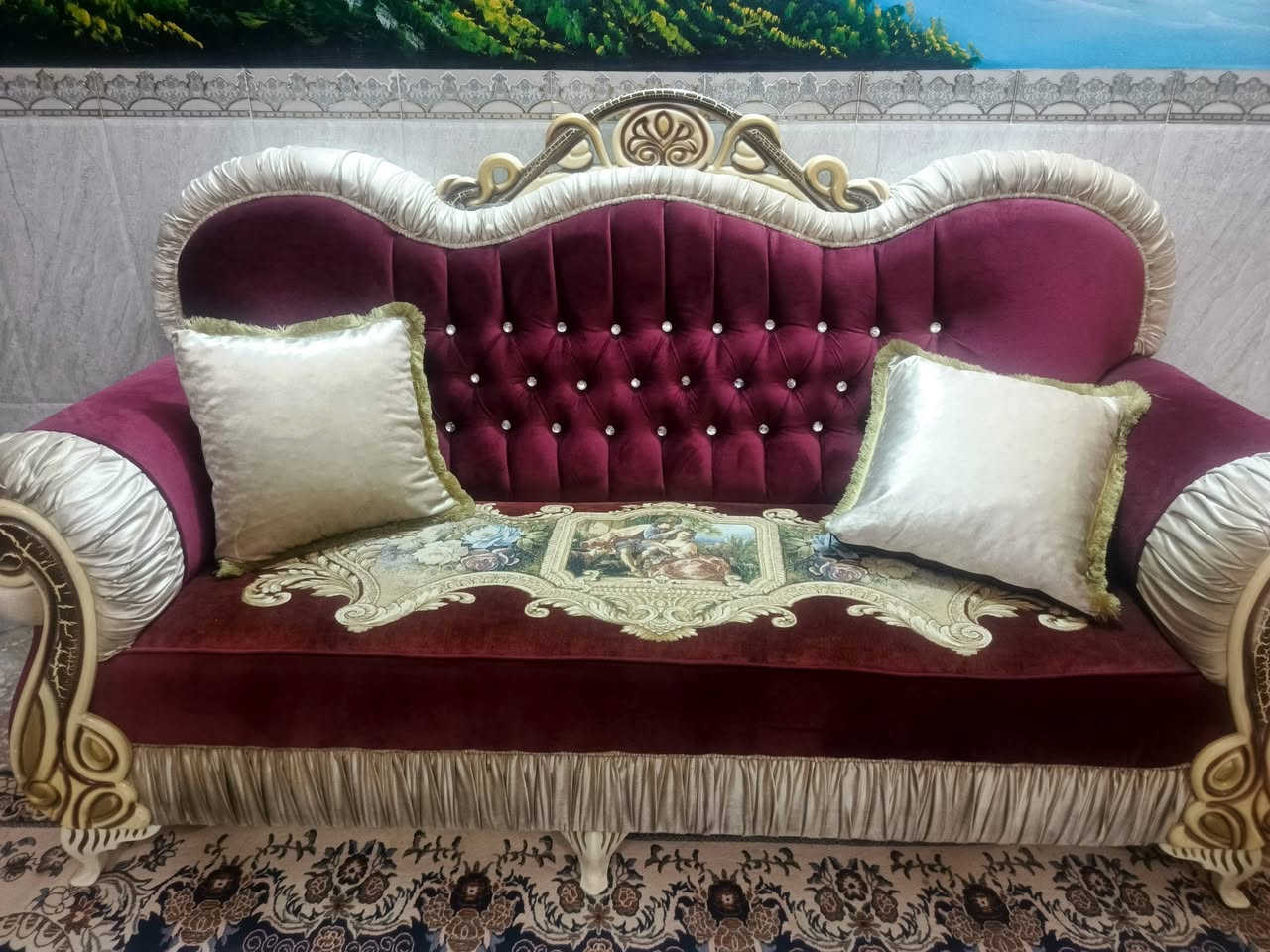 تخم ملكي 10مقاعد نضيف كلش
السعر مليون وأربعمائة المكان بغداد
***********
