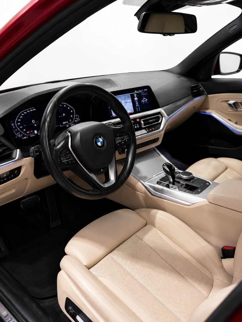 السلام عليكم للبيع  
BMW 330 M Kit 
موديل 22
ماشية 40 ميل 
 كت كامل 2023 M 
تخم وياله وتايرات  موديل 23 M 
شاشه دجيتل  m3
اناره ترحيب باليدات ومري 
سلايد.
بصمه 
رادر امامي خلفي 
شاشه جبيره ماوس 
ستيرن تدفئه كشن جلد  
لد داخلي متغير بلادي 
لايت امامي  ليزر 
دفيوز خلفي رباعي 
السياره جاهزه بدون اي مصرف 
كامله السياره  
حادثها جاملغ وبنيد بدون دواخل حادث خفيف 
ايرباك برده فقط 
عنوان السياره بغداد 
للاستفسار 
***********
