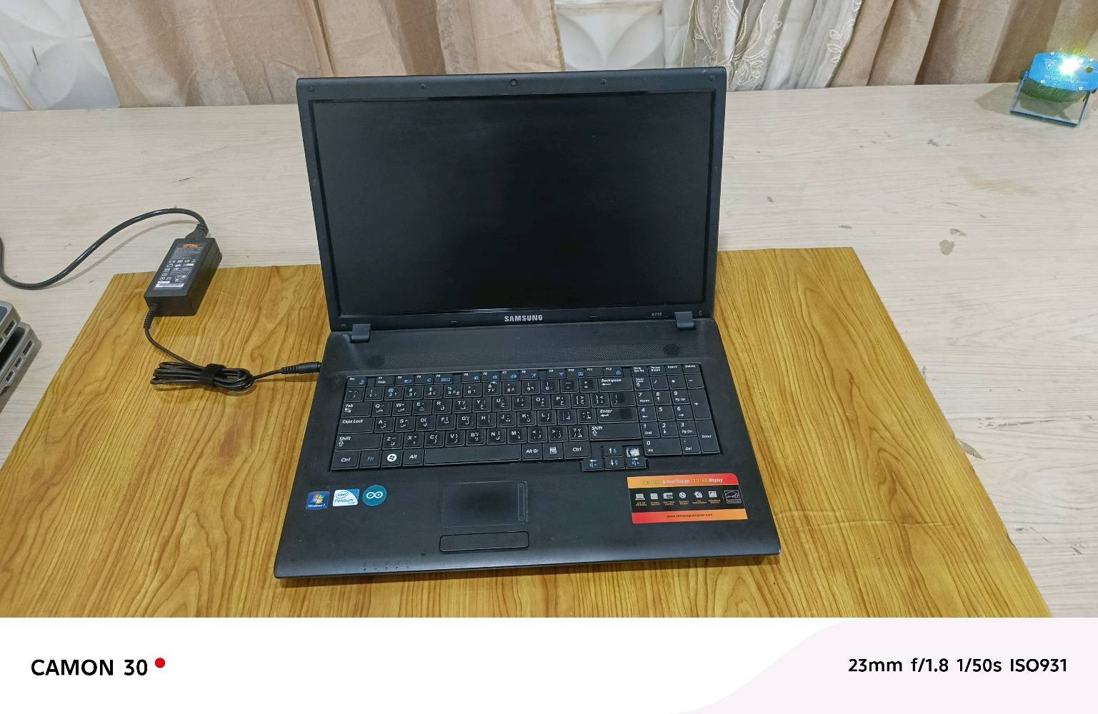 لاب توب ماركة سامسونك حجم١٧
معالج انتل بونتيوم 
رام١ كيكا قابل للتطوير
هاردssd32 
واي فاي بلوتوث كامرة سيدي روم مع شاحنة وبطارية جديدة تدوم ساعتين ضمان الشحن 
للبيع ب ٩٥ الف فقط
متواجد واتساب //
***********
بغداد/ راشدية/ منطقة القدس 
يوجدتوصيل للمناطق التالية :
((حسينية /شعب/تقاطع النداء/ باب المعظم/باب الشرقي/علاوي/ساحة عدن/ساحة الموال))