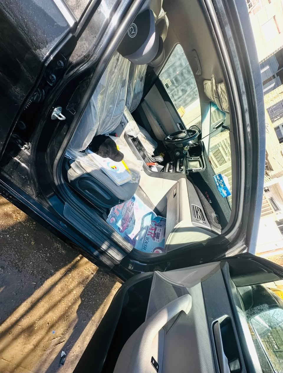 السلام عليكم سوناتا 18 وارد امريكي حادثها خفيف كلش موضح بصور مكينه كير صدر خير من الله سياره جديده ما متعوبه  رقم جديد نكليزي سنويه وهزه قبل شهر سويتهن سياره جاهزه واحلى من السعر 115وبيها مجال بغداد جكوك الكاظميه ***********

نص مكتوب في الصور:
- BidHistory.org