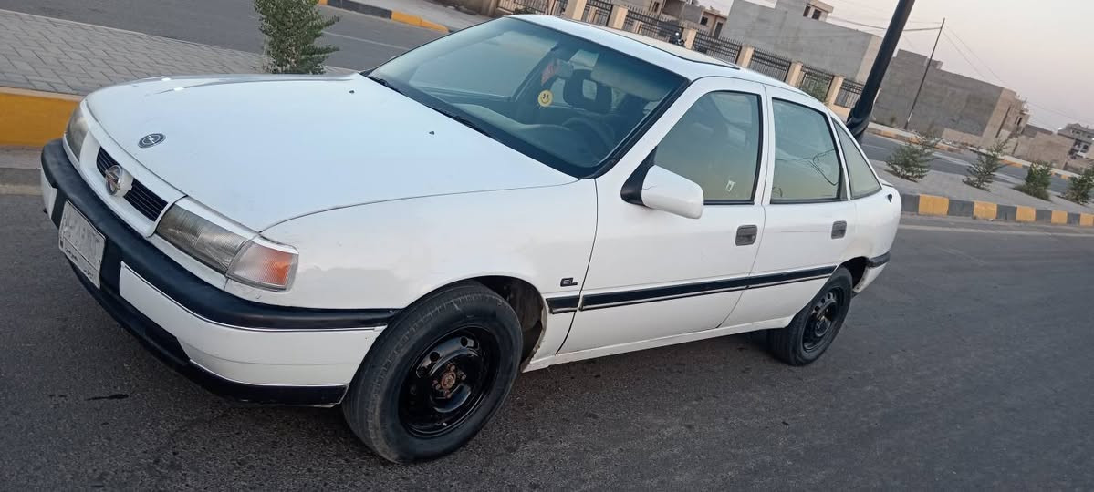 اوبل فكترا موديل 1991 حجم 16 كير محرك شرط صبغ دواير فقط بدون ضرر كهربئيات كيجات كلها شغاله تنته شغاله  طخم درامشفتات جديد داخلها نضيف سياره قتصاديه وجاهزه رقم نينوى مشروع وطني سنويه لل 2029 شرط التحويل السعر 35 وبيها مجال بصيط 
***********
***********
