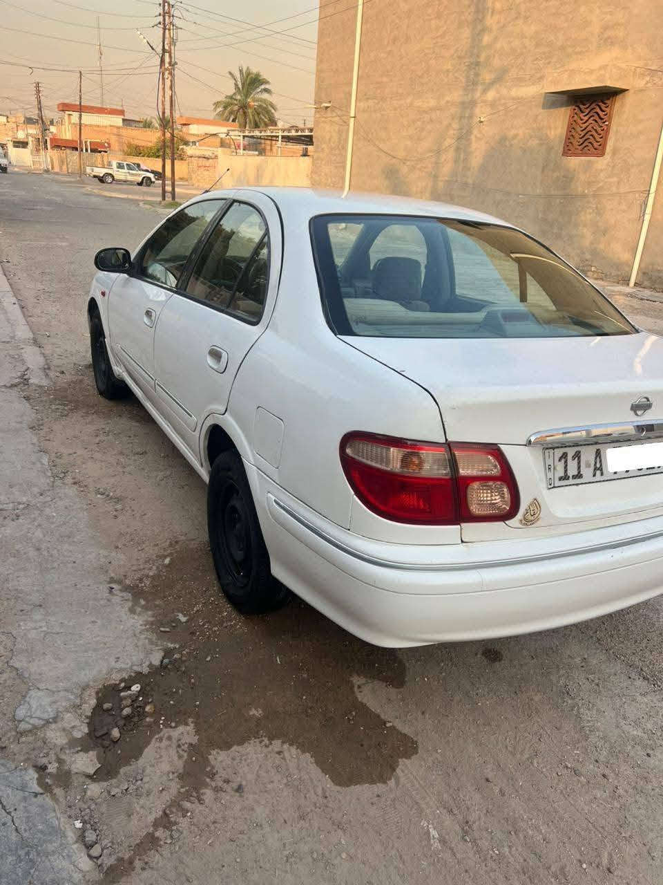 سني ياباني 2002 مكفول محرك وكير بيها صبغ جاملغ الخلفي بدون دواخل وزاوية جاملغ وبنيد السيارة بسمي السعر 70وبيها مجال بسيط مكان السياره بغداد
 
للأستفسار  ***********
