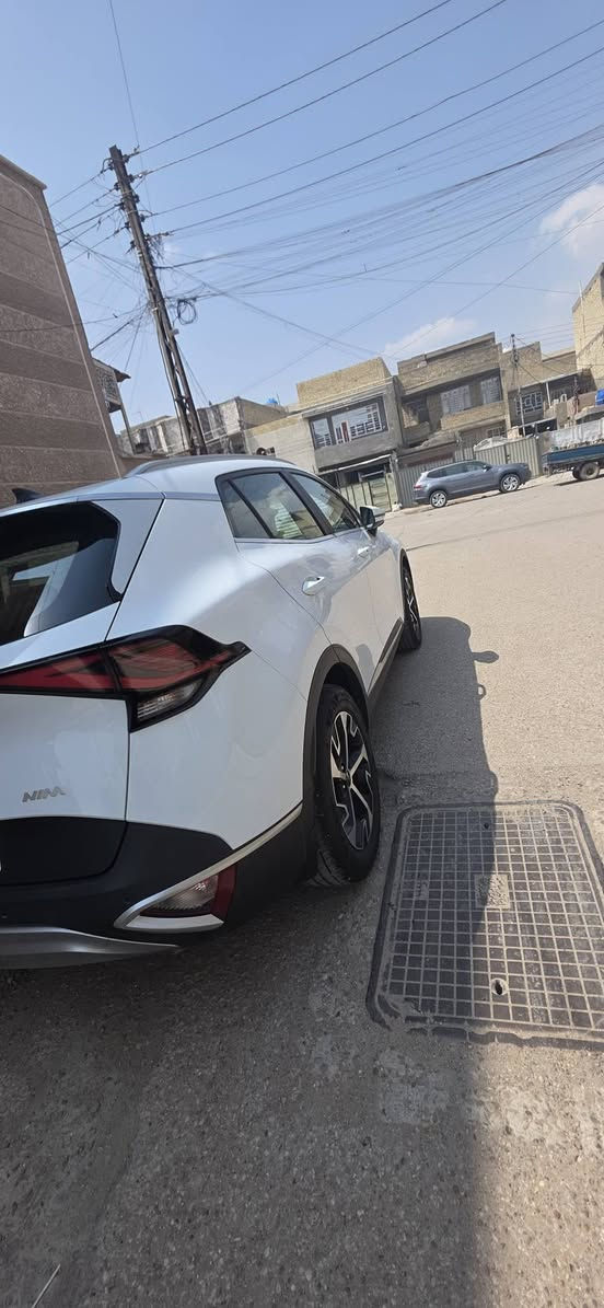 كيا سبورتج خليجيه ٢٠٢٥ نص مواصفات داخل اسود رقم سليمانية سنويه بسمي مكفوله كفاله عامه ماشيه ٣٢ الف مكانه بغداد الشعب سوق شلال ***********

