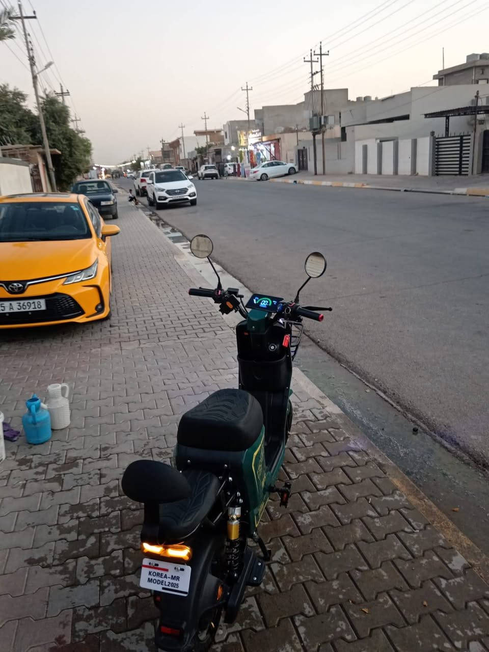 سلام عليكم متاح باسكل شحن  R8 كامل شغال نقص بطاريه فقط نشرات لايت كامل شغال بل شرط سعر 450 بي مجال مستعجل بيعته دراجه ضمان وشرط كركوك حي النصر ***********1
