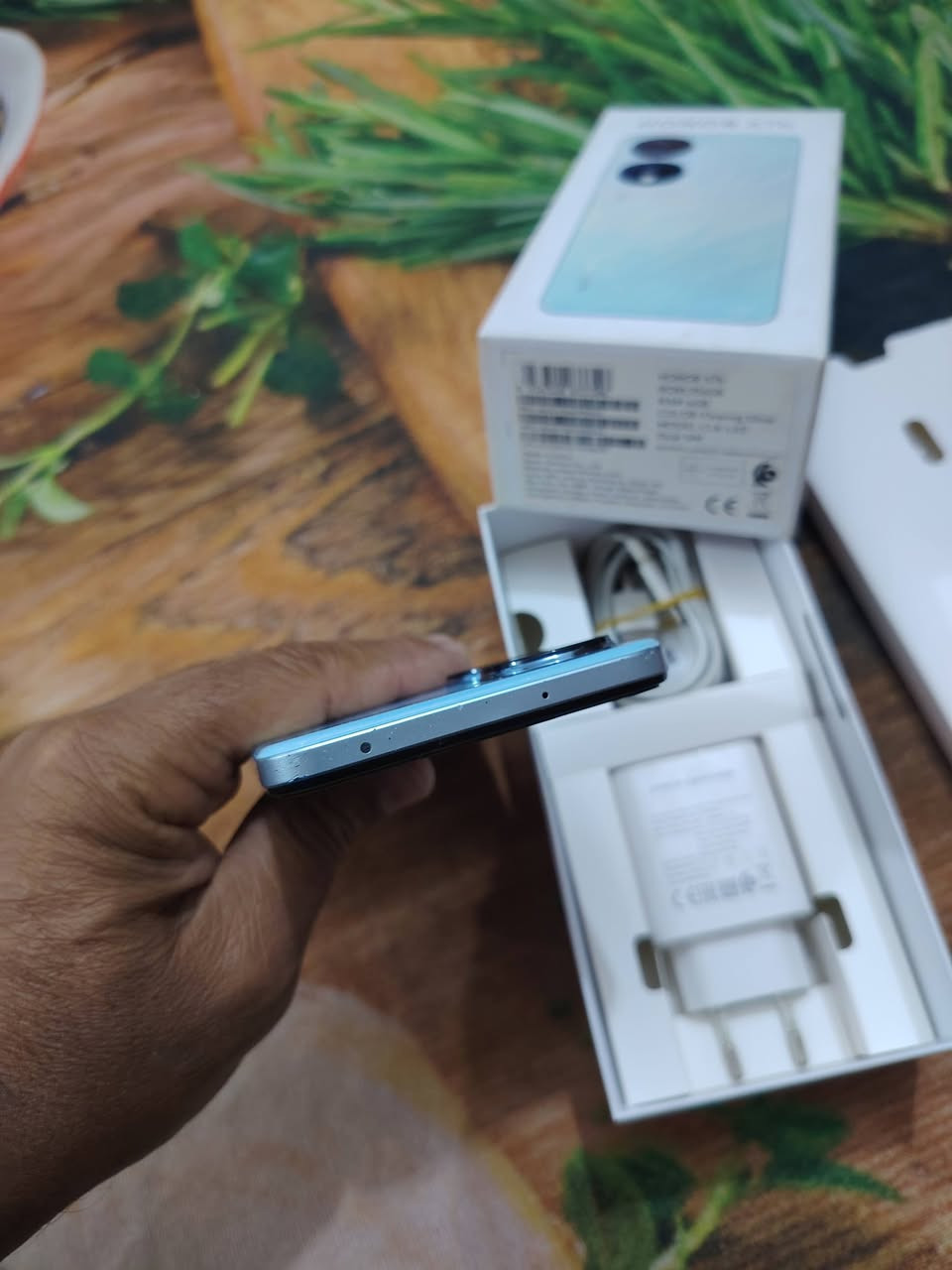 هونر X7b ذاكره 256 كل غراضه موجوده بطاريه 6000 اريده 175 رقمي بي وتساب *********** بغداد واكو توصيل داخل بغداد فقط
