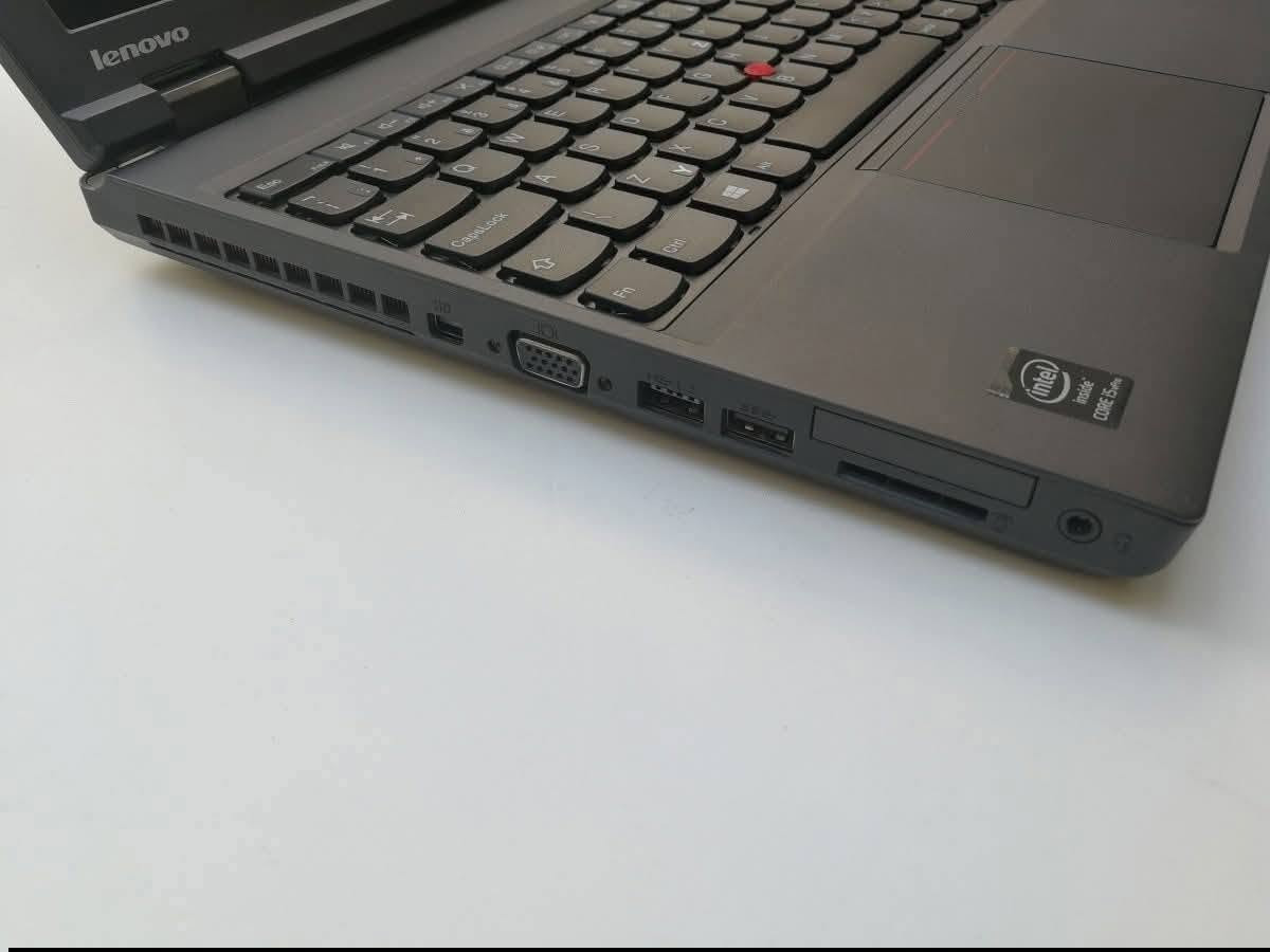 170 الف فقط
*للبيع: لابتوب Lenovo ThinkPad T440P* 🔥

*المواصفات:*
- *المعالج*: Intel Core i5 الجيل الرابع
- *الرام*: 8GB
- *التخزين*: HDD 500GB
- *الشاشة*: 14 بوصة
- *الحالة*: نضيف ومرتب

مناسب للدراسة، الأوفيس، التصفح وتخزين الملفات.
*السعر*: قابل للتفاوض  
*المكان*: الكوفة - النجف  
*للتواصل*: ***********
