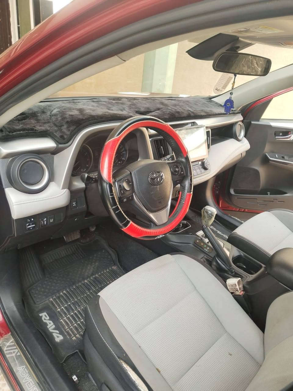 السلام عليكم TOYOTA RAV4
موديل 2018
 محرك مكفول كير 2500

فول مواصفات
تبريد ثلج
شاشه
بصمه +ترحيب
اشاير بالمري
فتحه
السياره كلش نضيفه مابيه نقص مال بيت
وارد امريكي

الضرر
بنيد +جاملق أيسر الباقي كفاله ماشيه 134
بسمي تحويل
الإتصال ***********
مكاني صلاح الدين بلد
