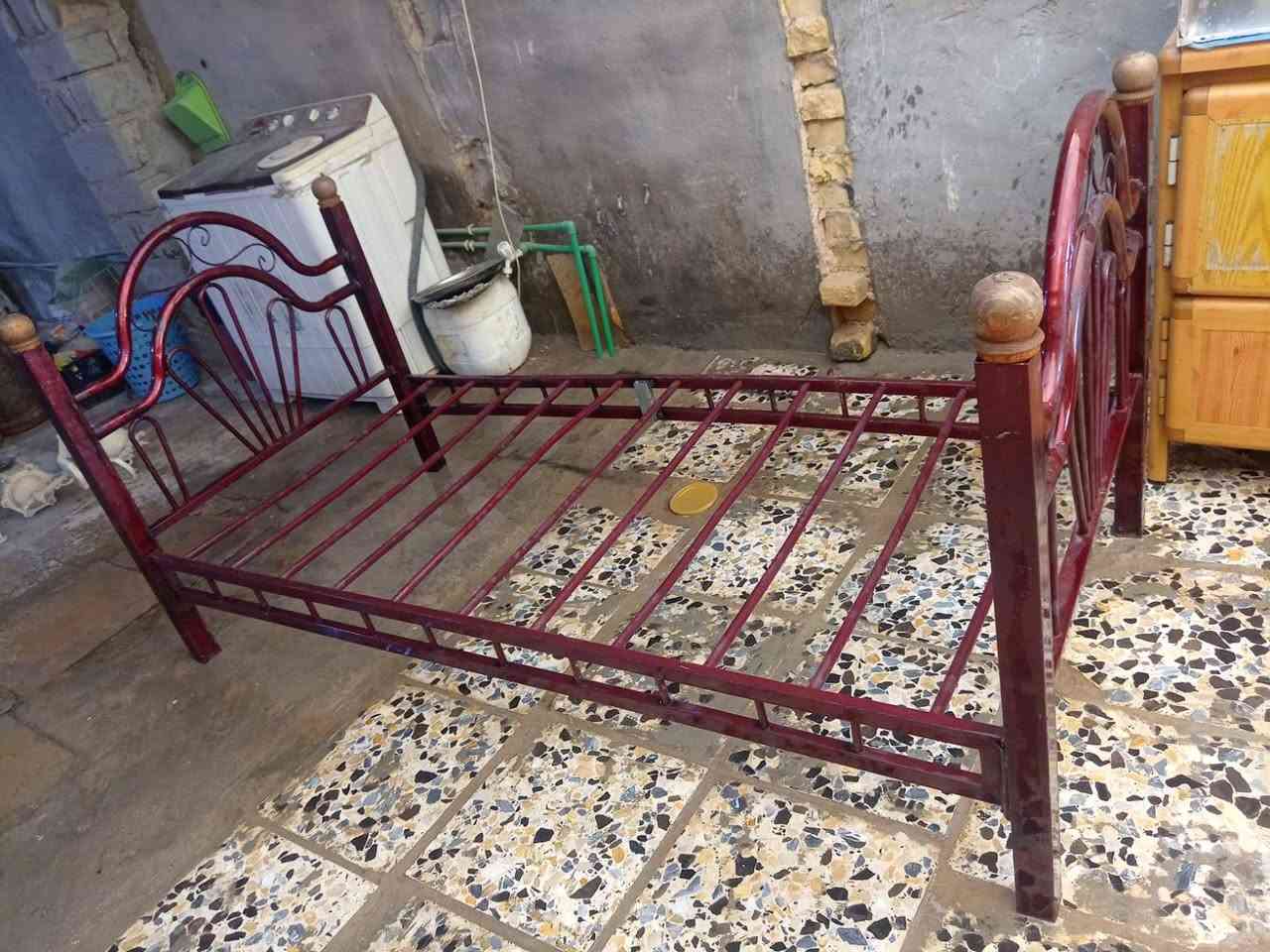 سلام عليكم غراض للبيع مكان النجف اي ستفسار اتصال ***********
