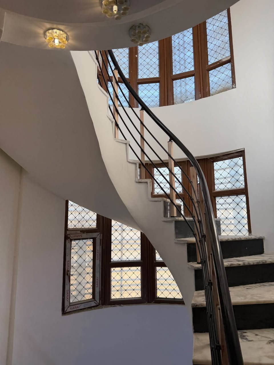 الديوانية أم الخيل • حي الجامعة • ١٠٠م ركن
