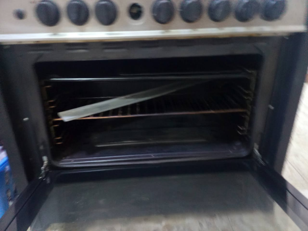 طباخ • نظيف • العبيدي