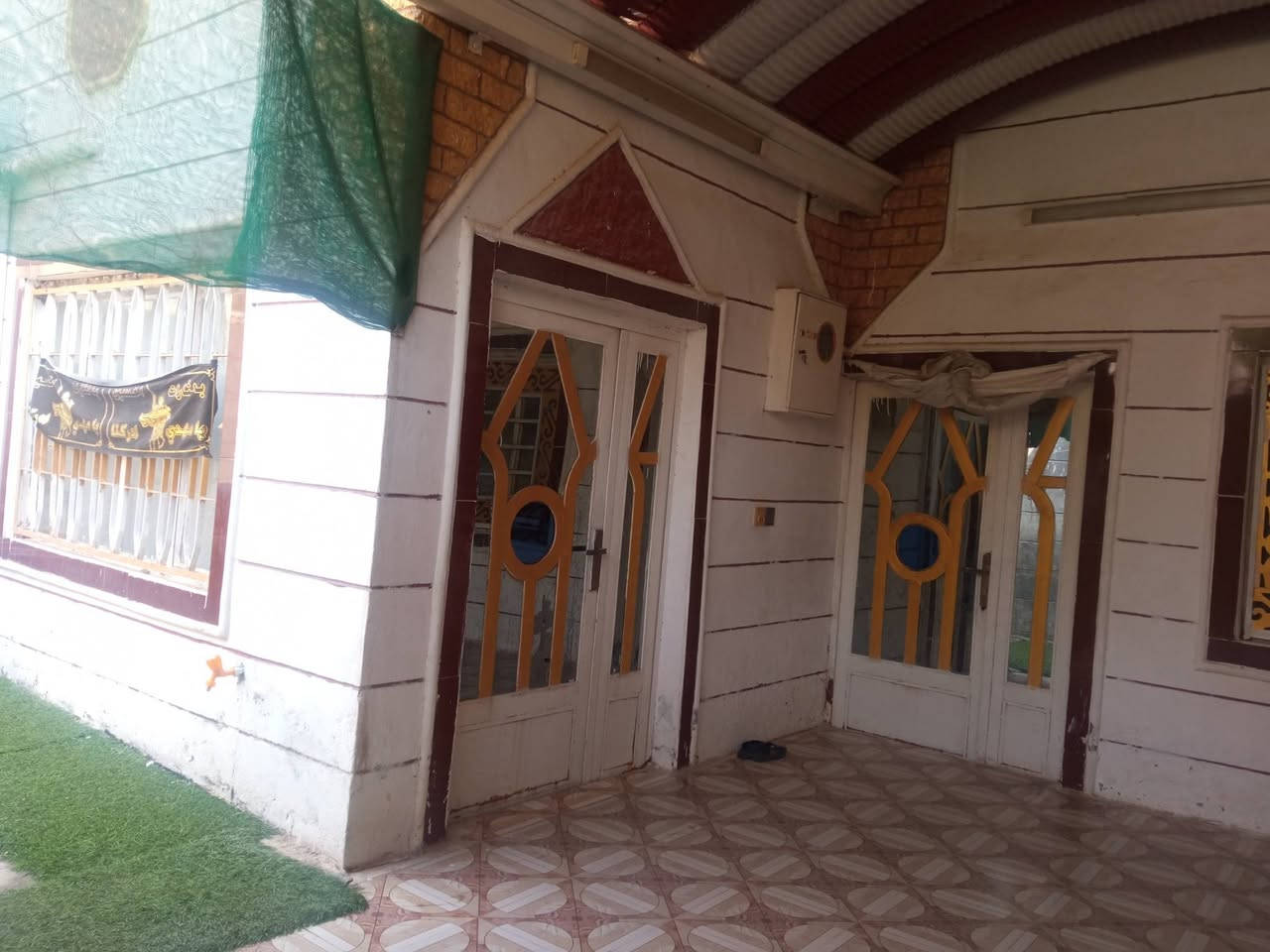 دار للبيع خلف مول الهاشمية طابو صرف المساحة 240م
البيت يحتوي على  ثلاثة غرف نوم  ومطبخ وصالة وأستقبال  للأستفسار أكثر الاتصال على الرقم ***********
