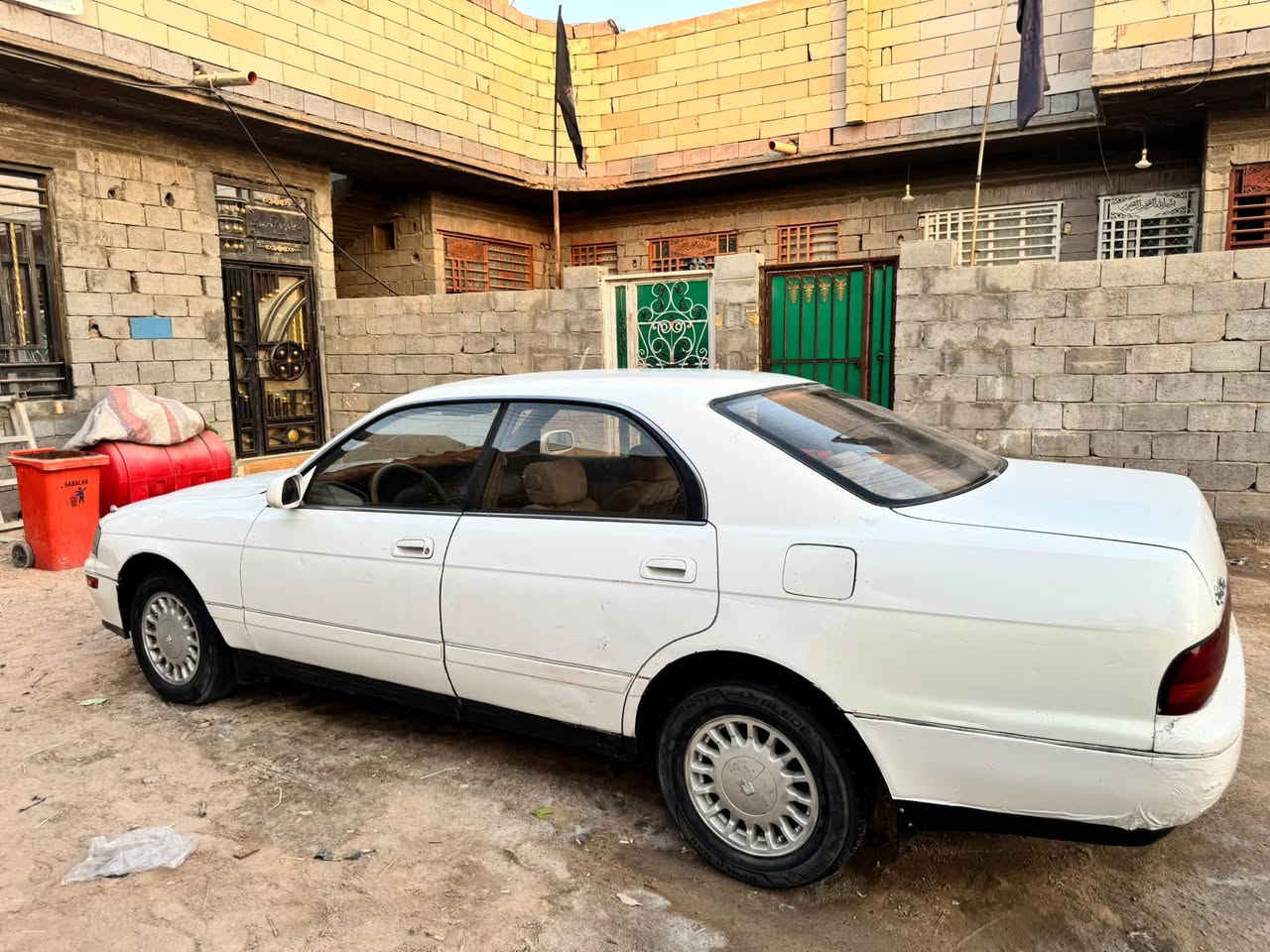 بطى للبيع مديل 2000 مكفولة كص ونقل جثة كير ومحرك محرك هستوة مبدل سنوية صار الها شهر من صقطت رقم بصرة راء مرحلة وكاملة راعية يريد تحويل ثاني يوم 
مكان السيارة بصرة شط العرب
السعر 48 وبيها مجال 
***********
