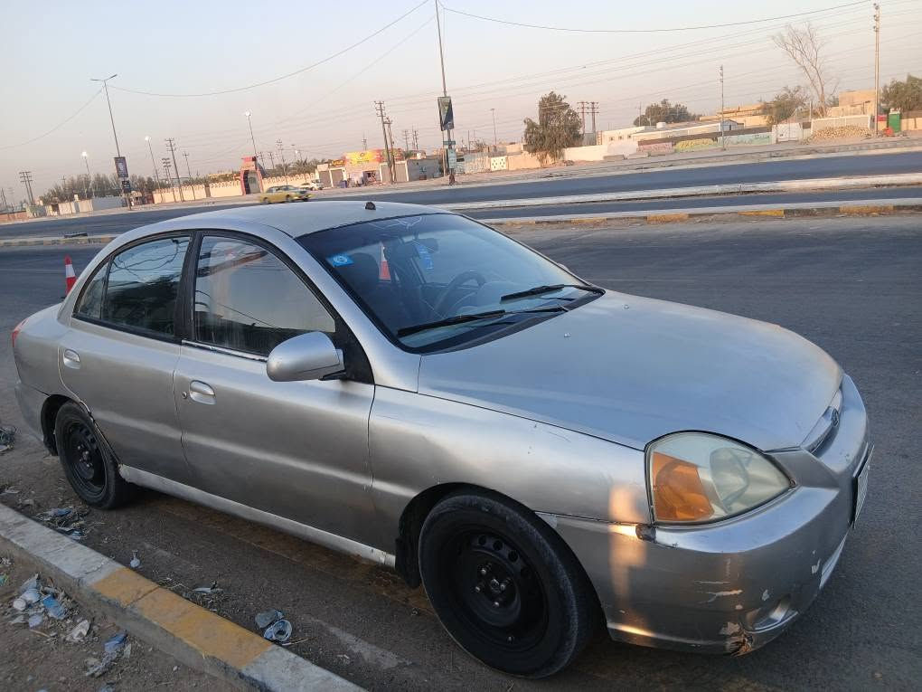 كيا ريو للبيع موديل 2005 كير عادي سيارة جاهزة رقم ذي قار مميز مشروع وطني سنوية ل 2029 مداور ثاني يوم مكان السيارة النجف الاشرف 
السعر 38 ورقة 
*********** واتساب موجود النجف, العراق
