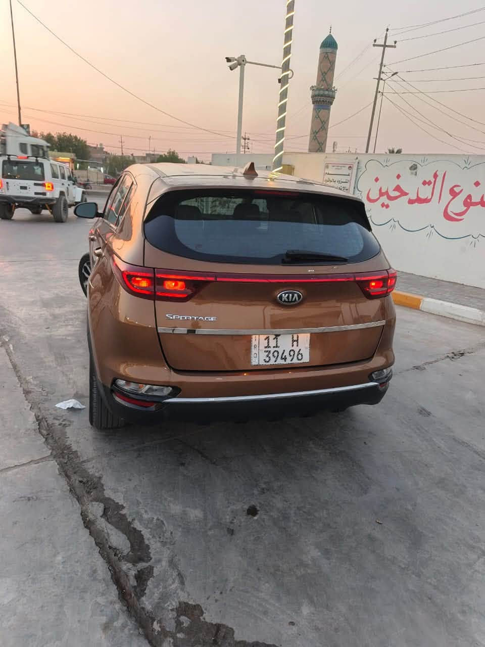 سلام عليكم
سبورتج 2020 أمريكي 

بسعر جدا مناسب 

سياره بيها قطعة صبغ وباب خلفي بعدة على ضربته

شاشه

كامره

تحديد مسار 

حساسات خلفيه واماميه

تحكمات
السعر ١٣٨ ورقة بيها مجال

شاشه اعطال

وهواي بيها مواصفات يعرفوها جنايتها

مكاني بغداد 

***********
