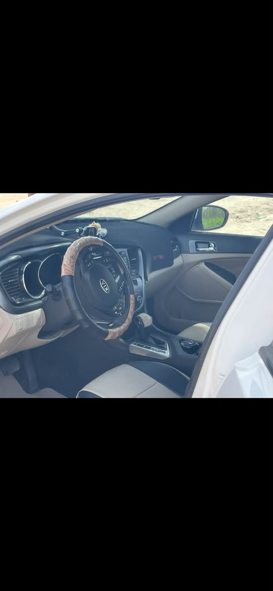 السلام عليكم ..
كيا اوبتما ٢٠١٣ خليجي فول مواصفات مكينة ٢٠٠٠ دوش بلاد
رقم بغداد بأسمي تحويل مباشر
بصمة +بصمة ابواب
بنوراما 
شفتات ستيرن
وبعد هواي شغلات
بيه طخه باب خلفي عكس السايق مرفقه الصوره  السيارة جاهزة من كلشي وخير من الله ..
السعر 134$وبيه مجال بسيط حك الجية .
موقع السيارة بغداد المحموديه 
*********** 
واتساب ..

نص مكتوب في الصور:
- الضغط من الخلف
- تم اكتشاف ضغط مرتين