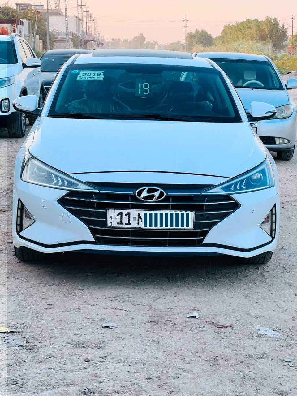 سلام عليكم 
النتره موديل 
2019شكل 2020
سياره كفاله ما عده بارد بل جاملغ الوره ومكحل مو صبغ والباقي كفاله عامه وسياره خليجي
مواصفات 
1فتحه
2شاير بل مري 
3تحكم ستيرن
4مكينه الفين دوش
5كير سته نمر
6خمسه ويل كب 
7داخل جلد صاج 
8منضومه زنون 
حداديه جديده رقم بغداد بسمي 
بس تحويل ثاني يوم 
تخم تاير  

سياره احله من صوره 
مكان سياره حله 
رقم الهاتف واتساب 
***********
