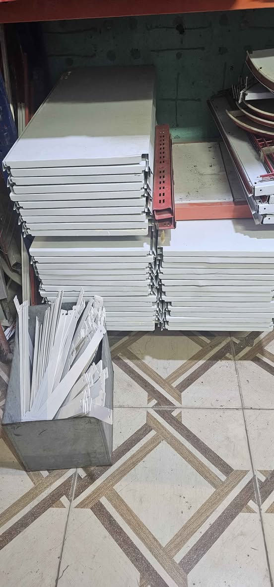 رفوف محل اسواق للبيع رف جداري قياس متر في 40
نضافة 100% جديد قوي كلش مكاني بصرة  *********** البصرة, العراق

