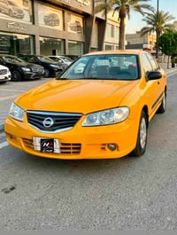 نيسان ياباني • ٢٠١١ • بدون صبغ